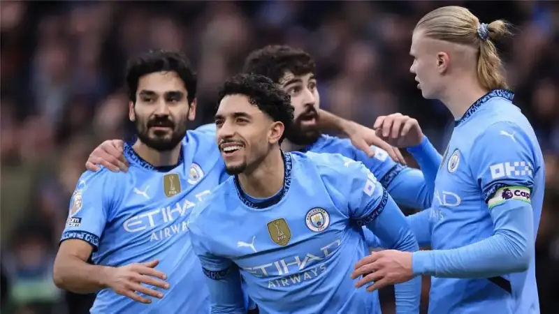 مان سيتي ضد بليموث أرجايل