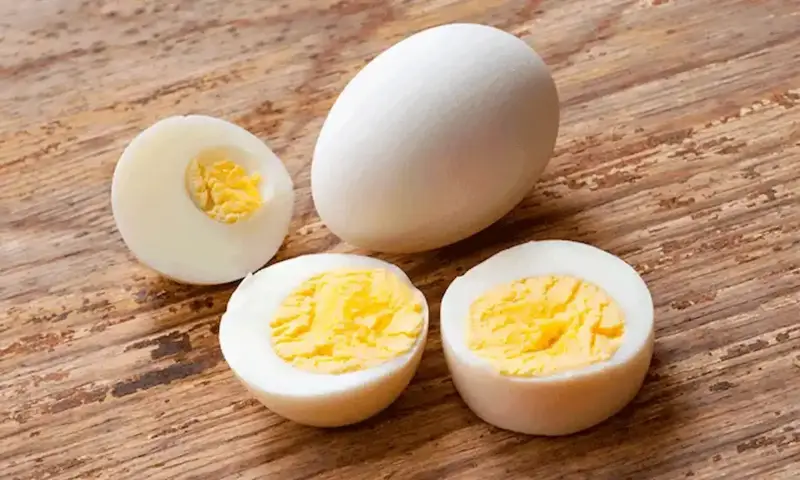 فوائد البيض المسلوق في السحور