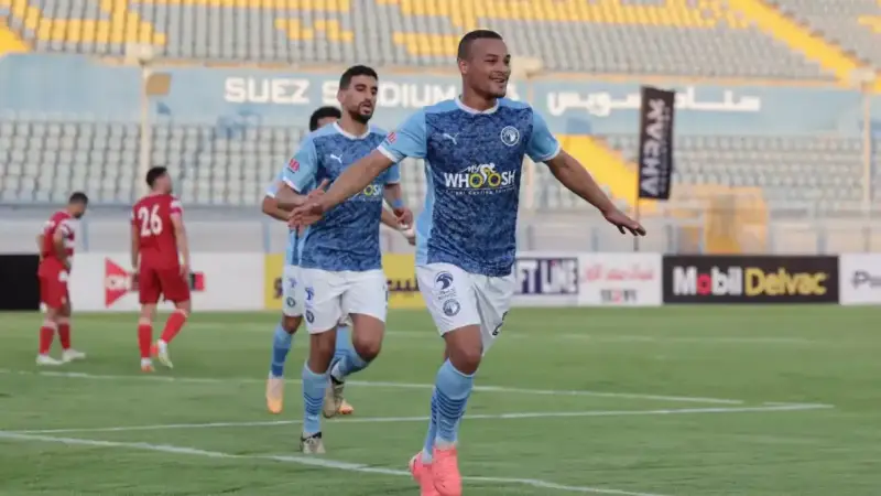بيراميدز ضد المقاولون العرب