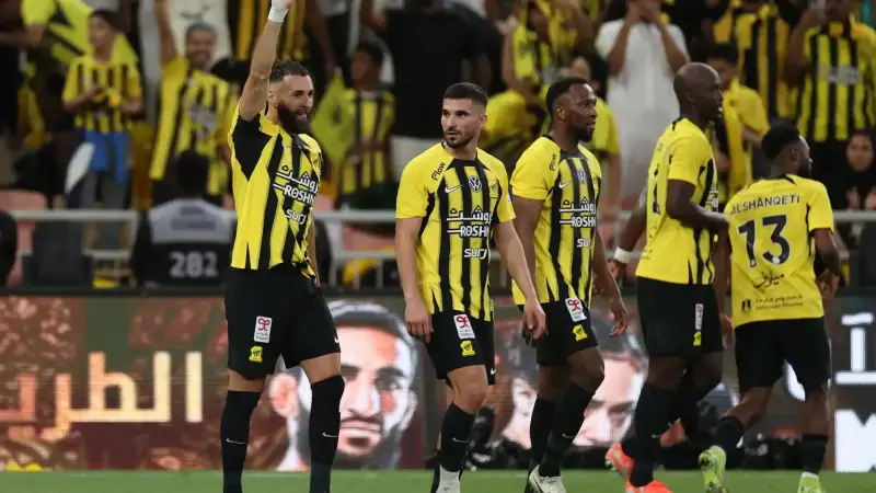 الاتحاد ضد الرياض