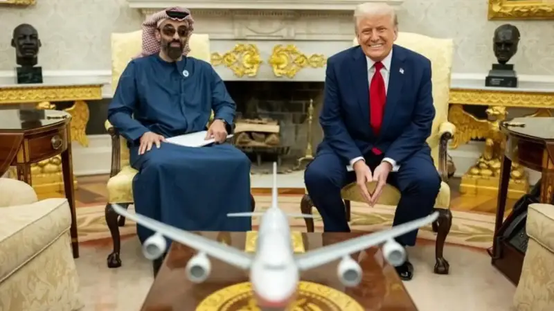 جانب من اللقاء بين الطرفين