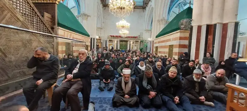 صلاة الجمعة بالحرم الإبراهيمي