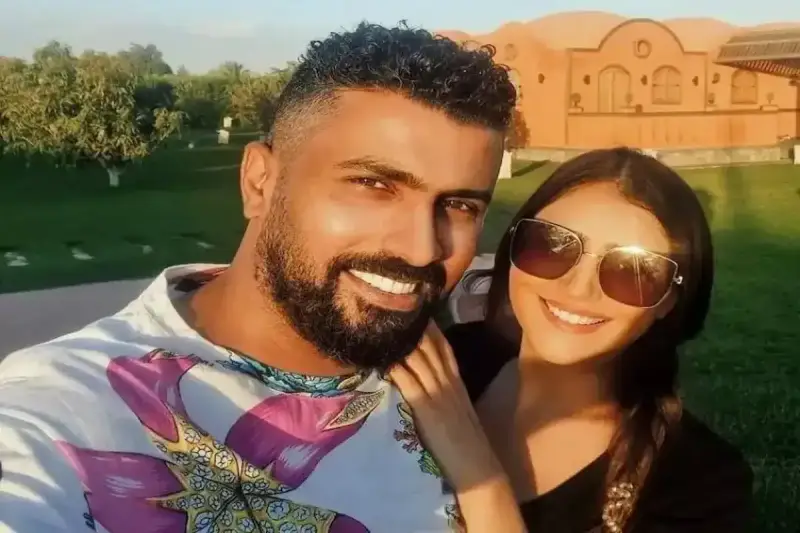 مي عمر ترفض السفر مع زوجها محمد سامي للخارج