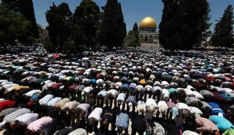 صلاة العيد في المسجد الأقصى