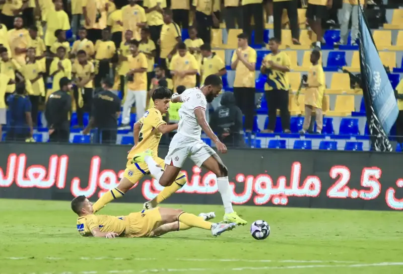 الخلود ضد التعاون