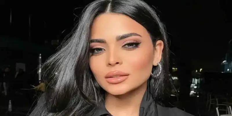 أسماء جلال