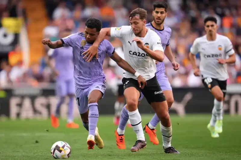 ريال مدريد وفالنسيا