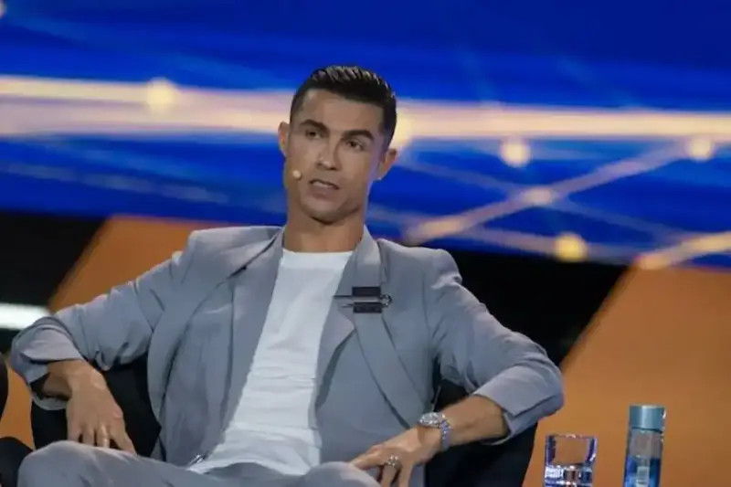 شروط كريستيانو رونالدو لشراء نادي فالنسيا
