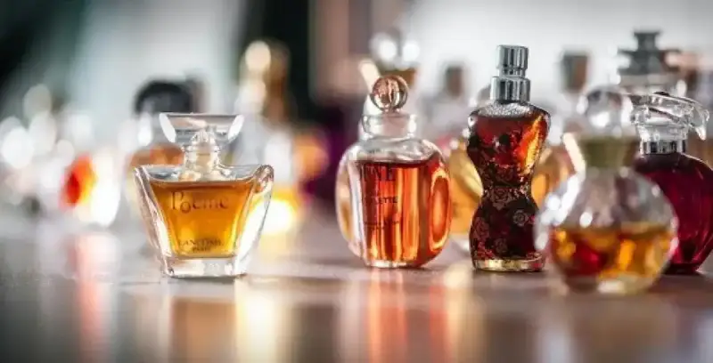 كيفية اختيار العطر المثالي حسب المناسبة