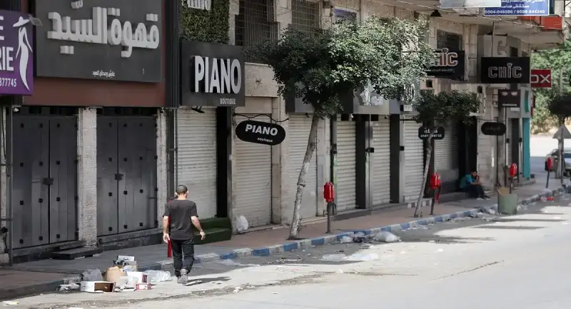 إضراب شامل بالمحافظات الفلسطينية