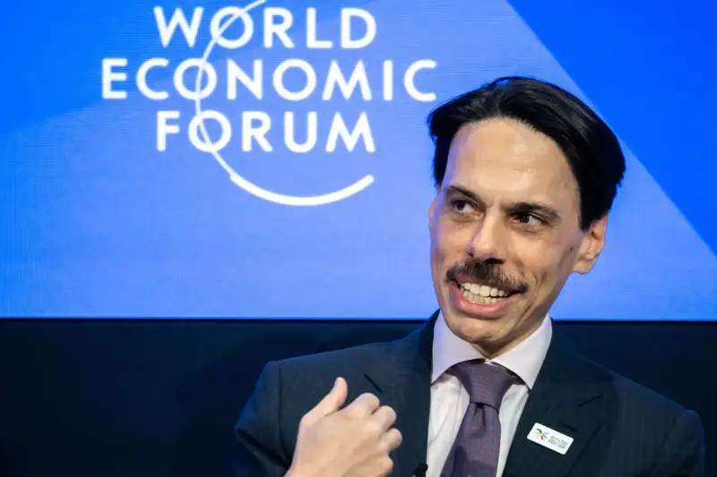 الأمير فيصل بن فرحان آل سعود