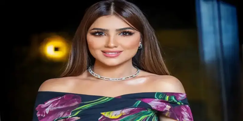 الفنانة المصرية مي عمر