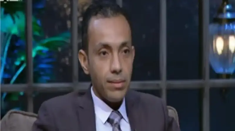 المذيع محمد حسان