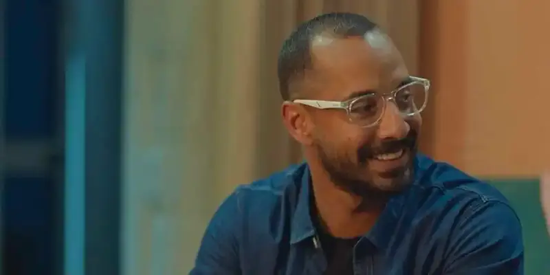 الفنان المصري عمرو وهبة