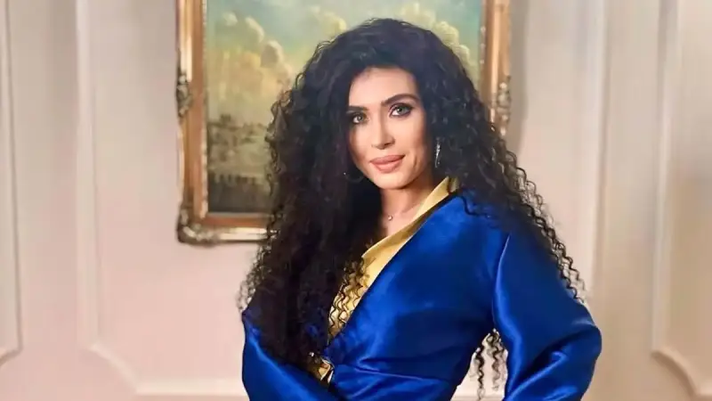 الراقصة دينا المصرية