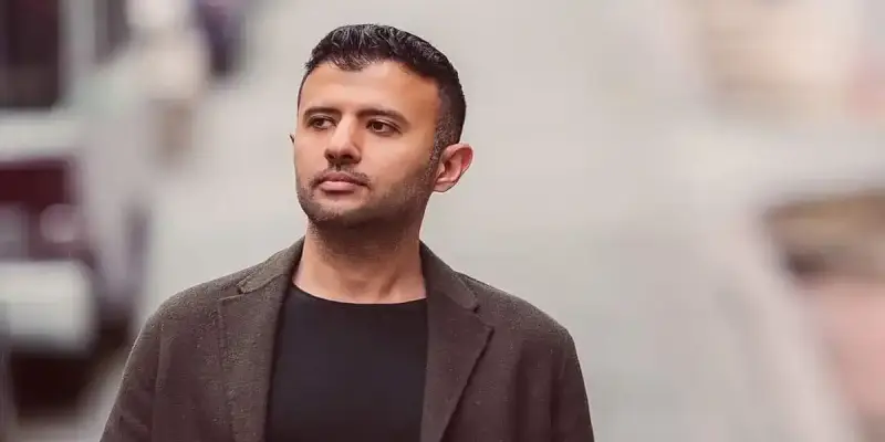 الفنان المصري حمزة نمرة