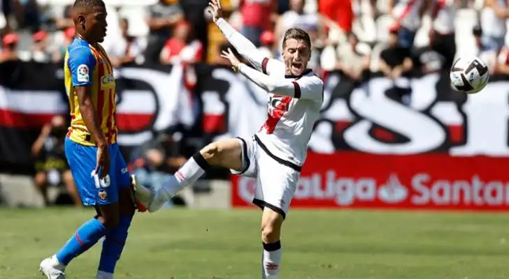 رايو فاليكانو ضد فالنسيا