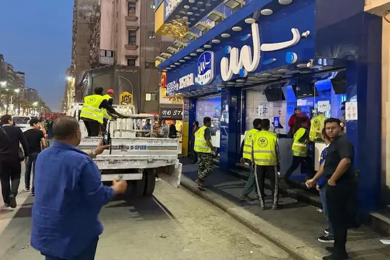 إعادة فتح بلبن وأخواته