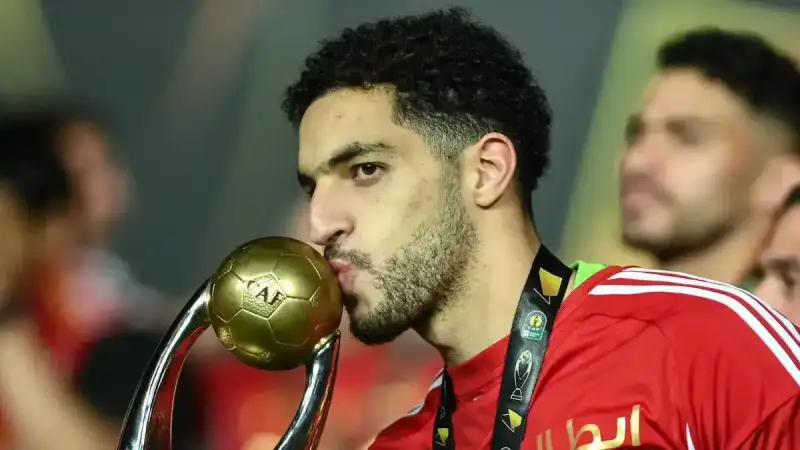 مصطفى شوبير حارس الأهلي المصري