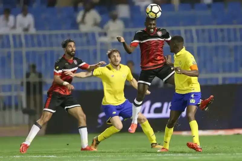 التعاون ضد الرائد