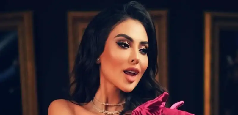الفنانة المغربية مريم حسين