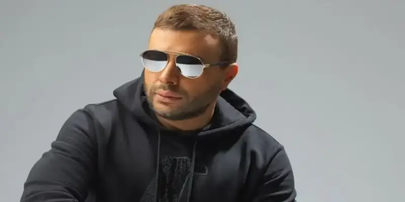 الفنان المصري رامي صبري