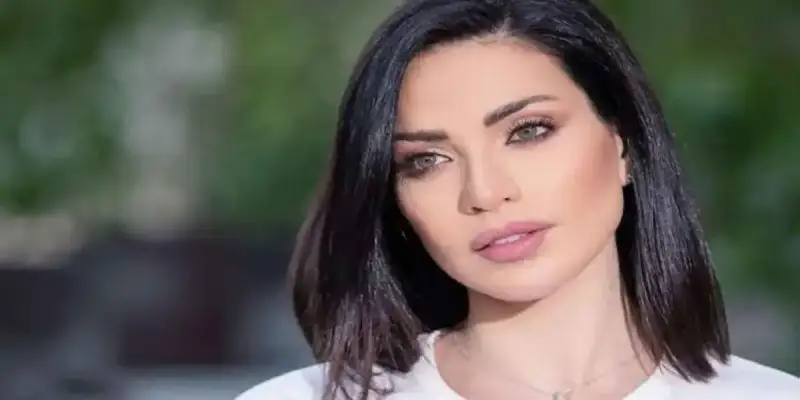 الفنانة اللبنانية داليدا خليل