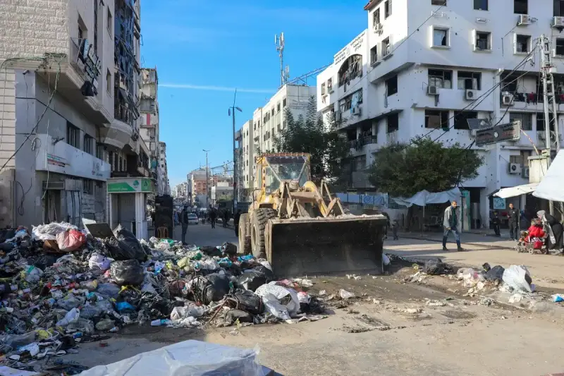 تراكم النفايات في مدينة غزة