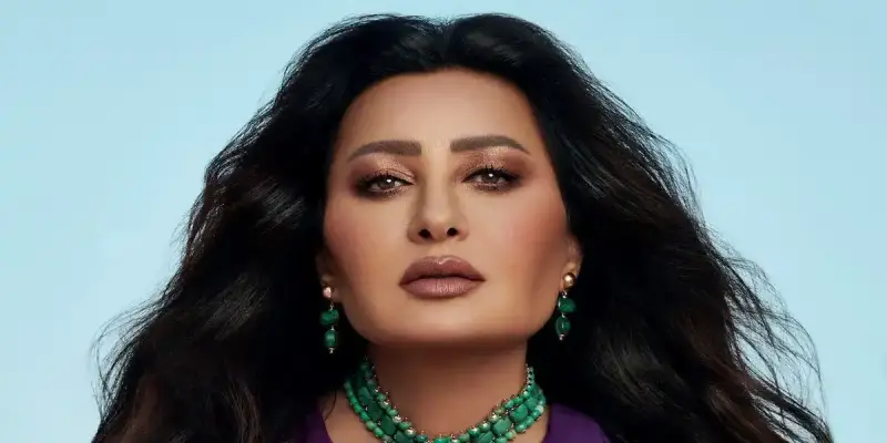 الفنانة التونسية لطيفة