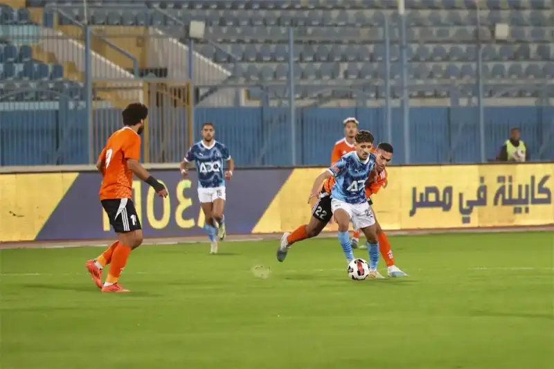 بيراميدز وفاركو