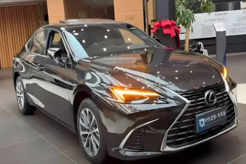 ما الجديد في لكزس ES 2026 الكهربائية بمعرض شنغهاي؟
