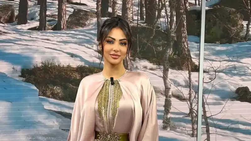 الفنانة المغربية ابتسام تسكت