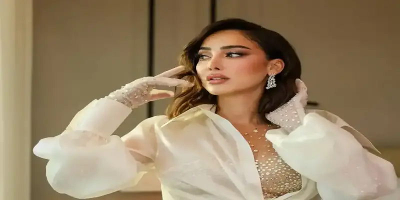 الفنانة المغربية بسمة بوسيل
