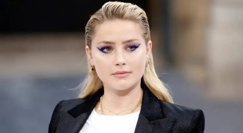 النجمة الأمريكية آمبر هيرد