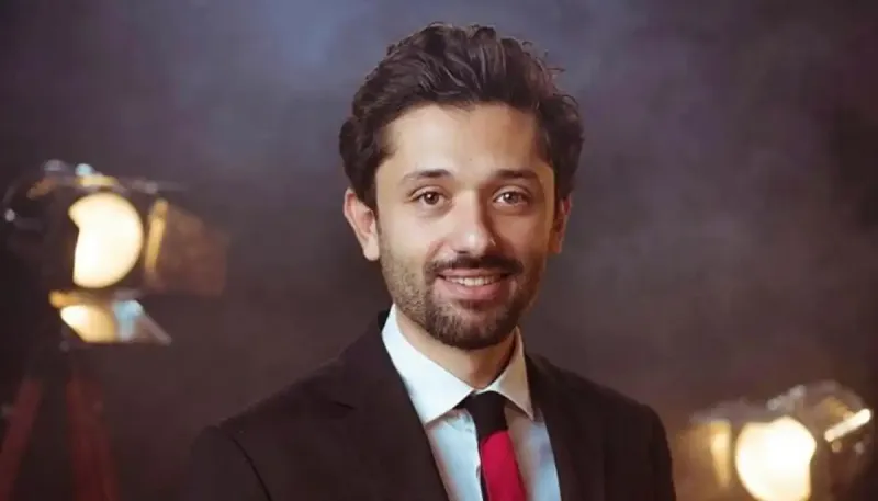 النجم المصري كريم محمود عبد العزيز