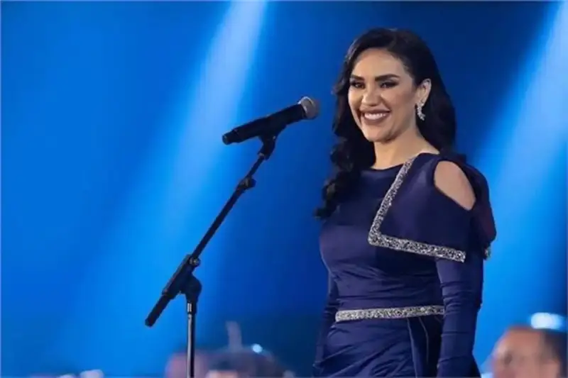 الفنانة المصرية مي فاروق