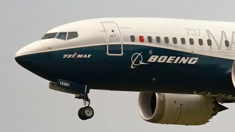 السعودية تشتري 30 طائرة "737 ماكس"