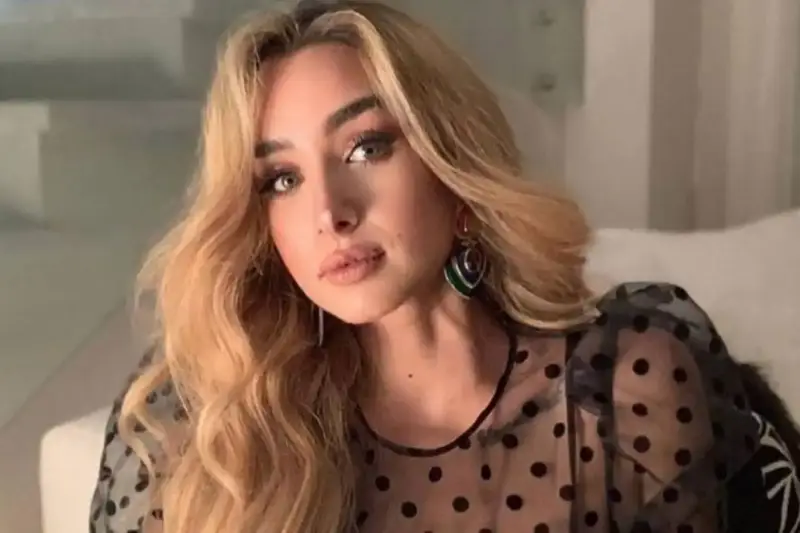 الفنانة المصرية هنا الزاهد