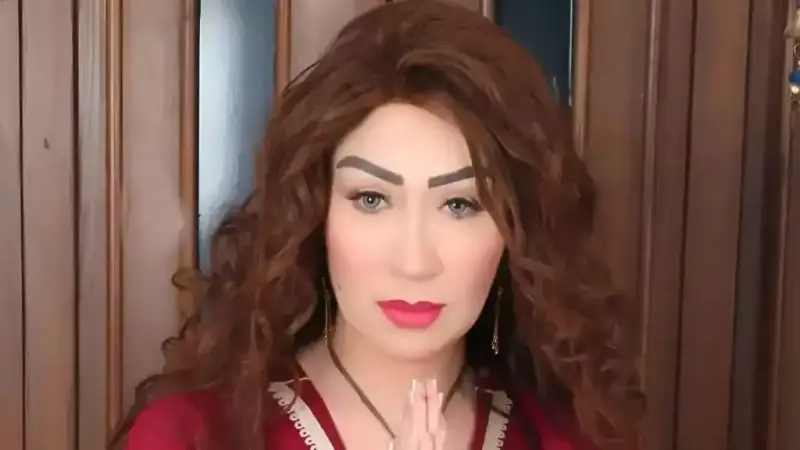 الفنانة المصرية إيناس مكي