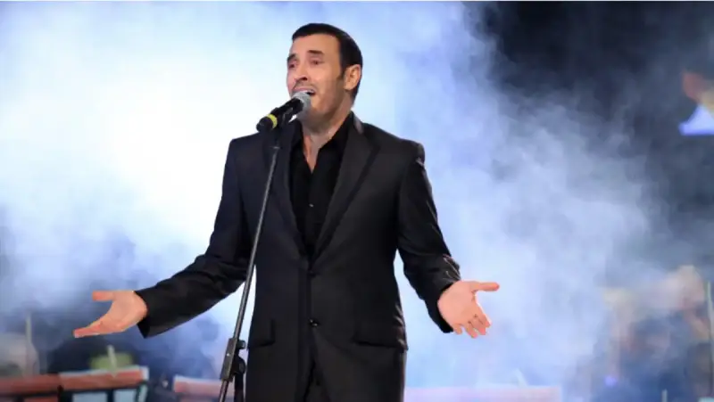 الفنان العراقي كاظم الساهر