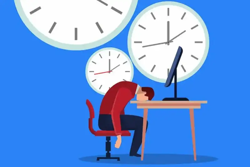 العمل أكثر من 52 ساعة أسبوعيًا يُغير بنية الدماغ