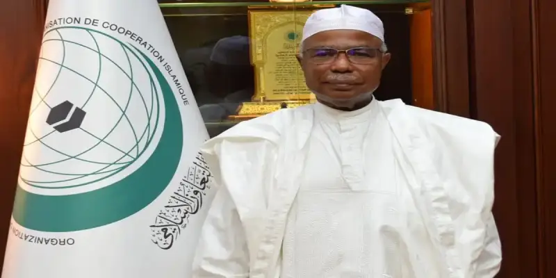 حسين إبراهيم طه الأمين العام لمنظمة التعاون الإسلامي
