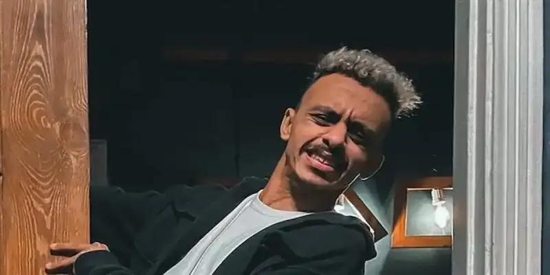 المطرب الشعبي المصري "كزبرة"