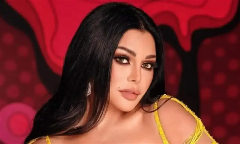 المطربة اللبنانية هيفاء وهبي