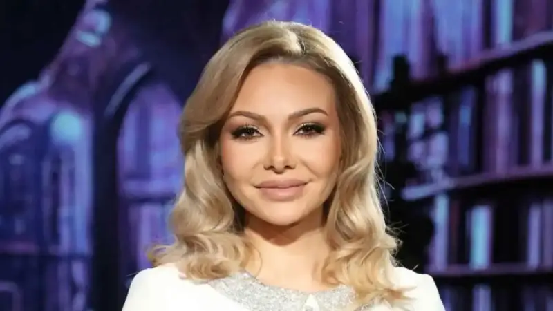 الممثلة السورية نادين تحسين بيك