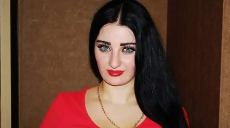 الراقصة الاستعراضية الأرمينية صوفينار