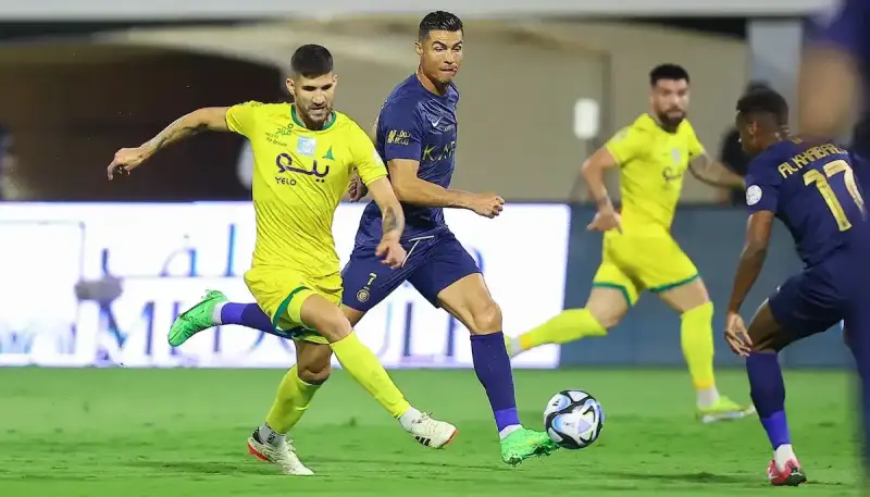 النصر ضد الخليج