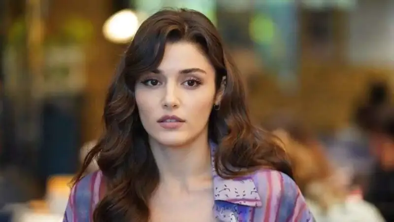 الممثلة التركية هاندا أرتشيل