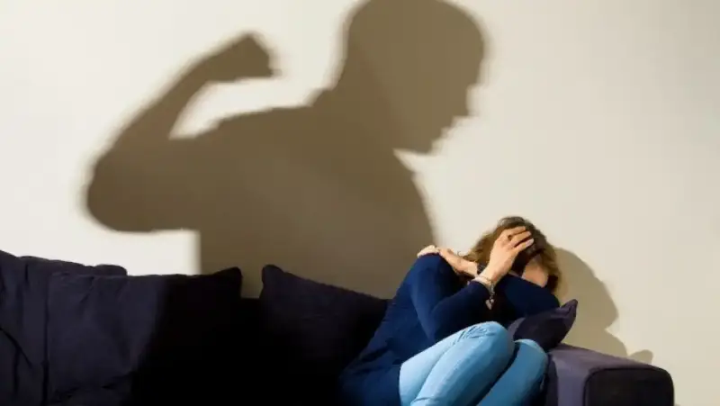 لماذا تسكت بعض النساء عن العنف الزوجي؟
