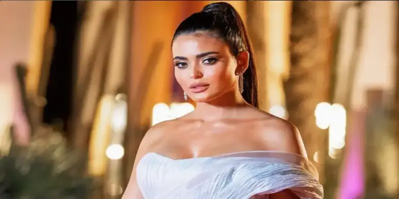 الفنانة المصرية أسماء جلال